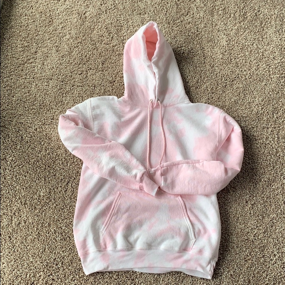Soft Pink & White Tie Dye Sweatshirt NWOT